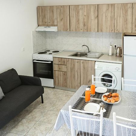 דירות ארכאנגלוס Taxiarchis House מראה חיצוני תמונה