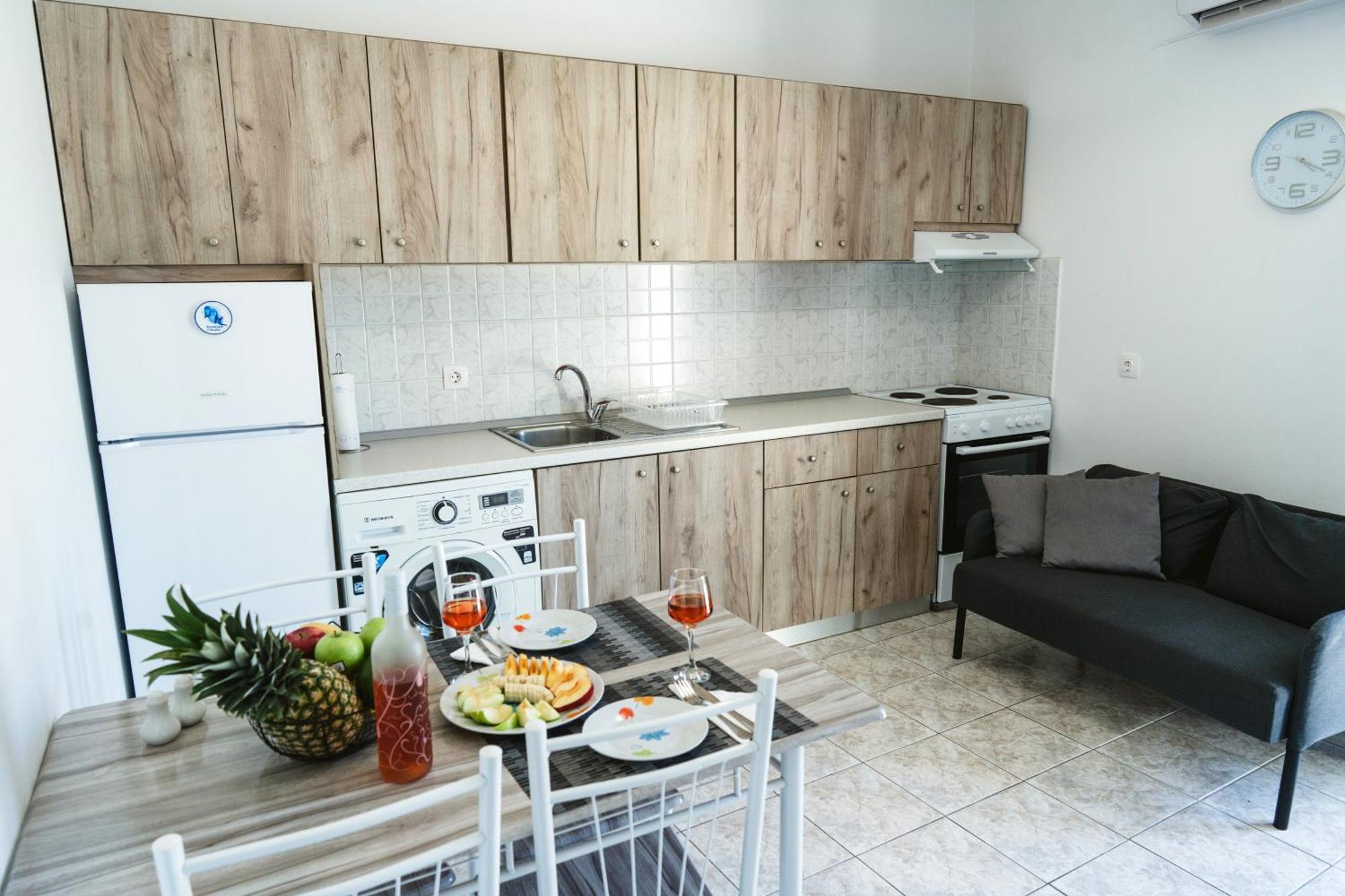 דירות ארכאנגלוס Taxiarchis House מראה חיצוני תמונה